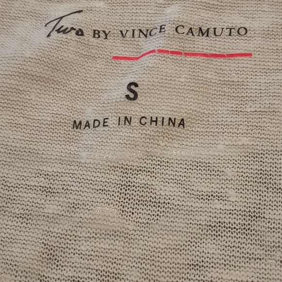 Two by Vince Camuto Linen Ombre Top - Picture 10 of 10